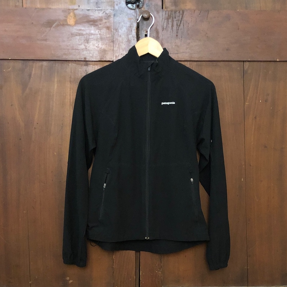 Patagonia Women's Black Lightweight Full-Zip Running Jacket